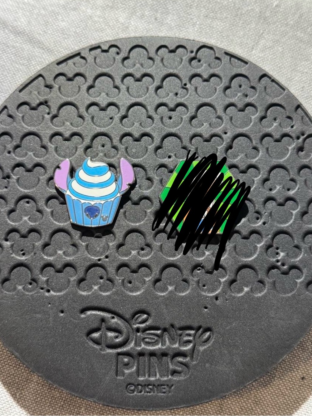 Walt Disney 2026 Wave A Collectible Pins Stitch Cupcake (Series 5)